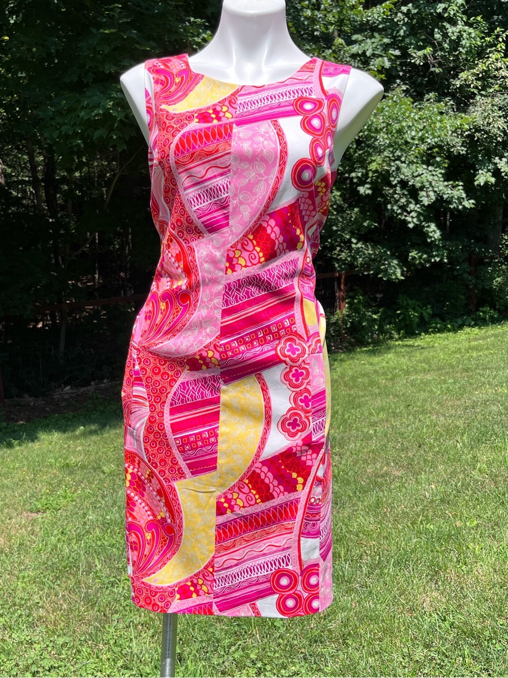 Nine West orange/red/pink/yellow fun shapes sheath dress with pockets size 10